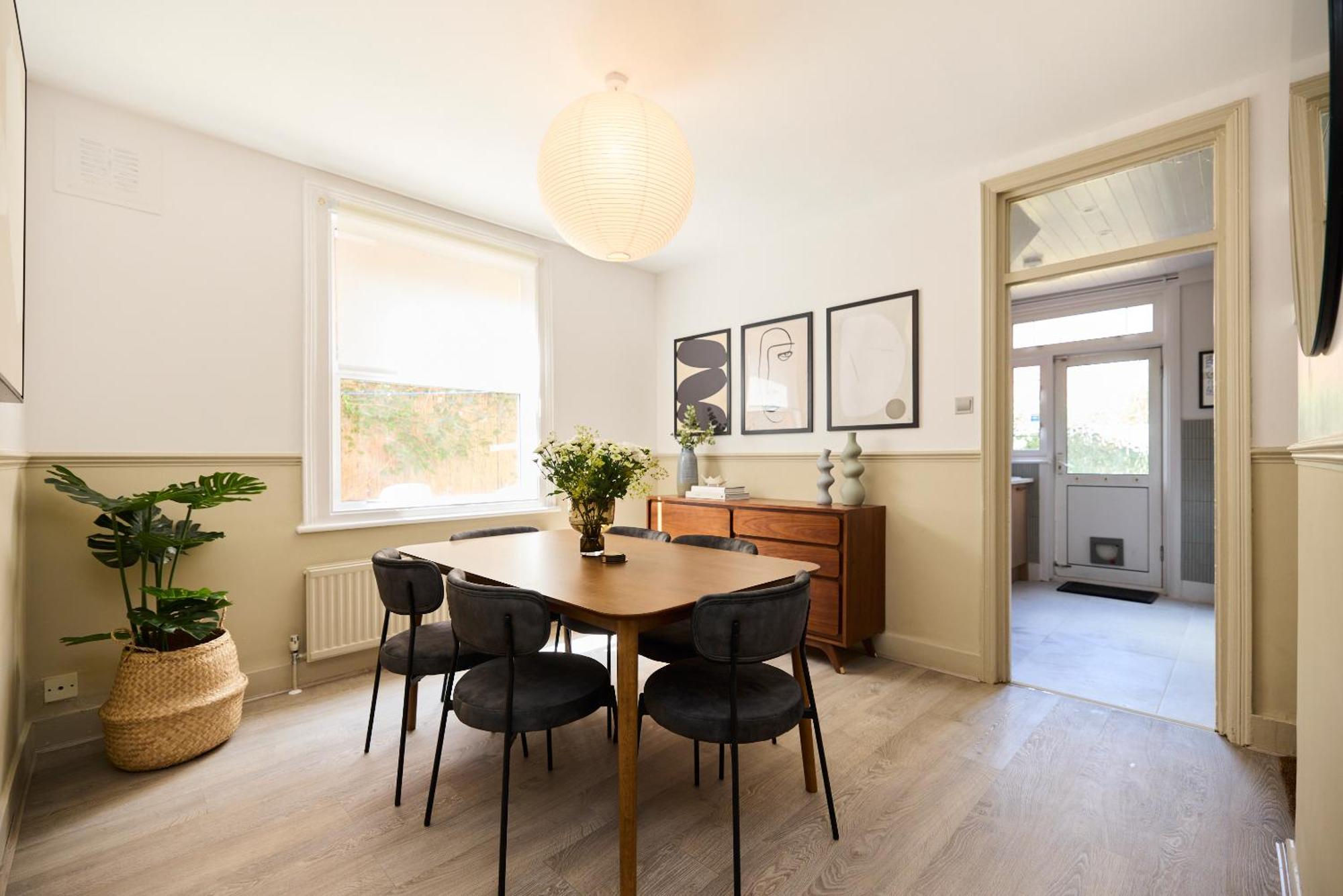 The Furness Hideout - Charming 2bdr Flat With Garden * Londra