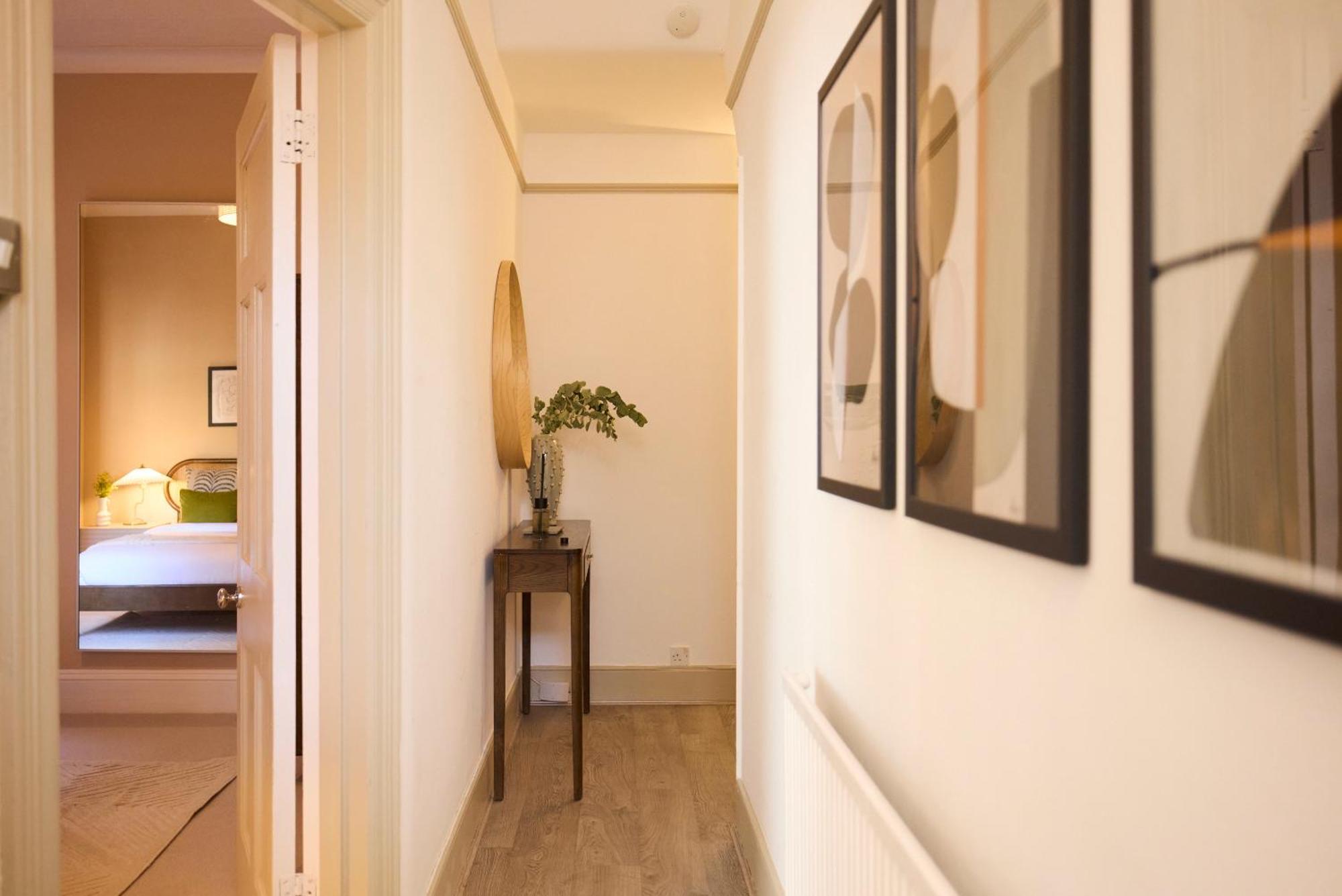 The Furness Hideout - Charming 2bdr Flat With Garden * Londra