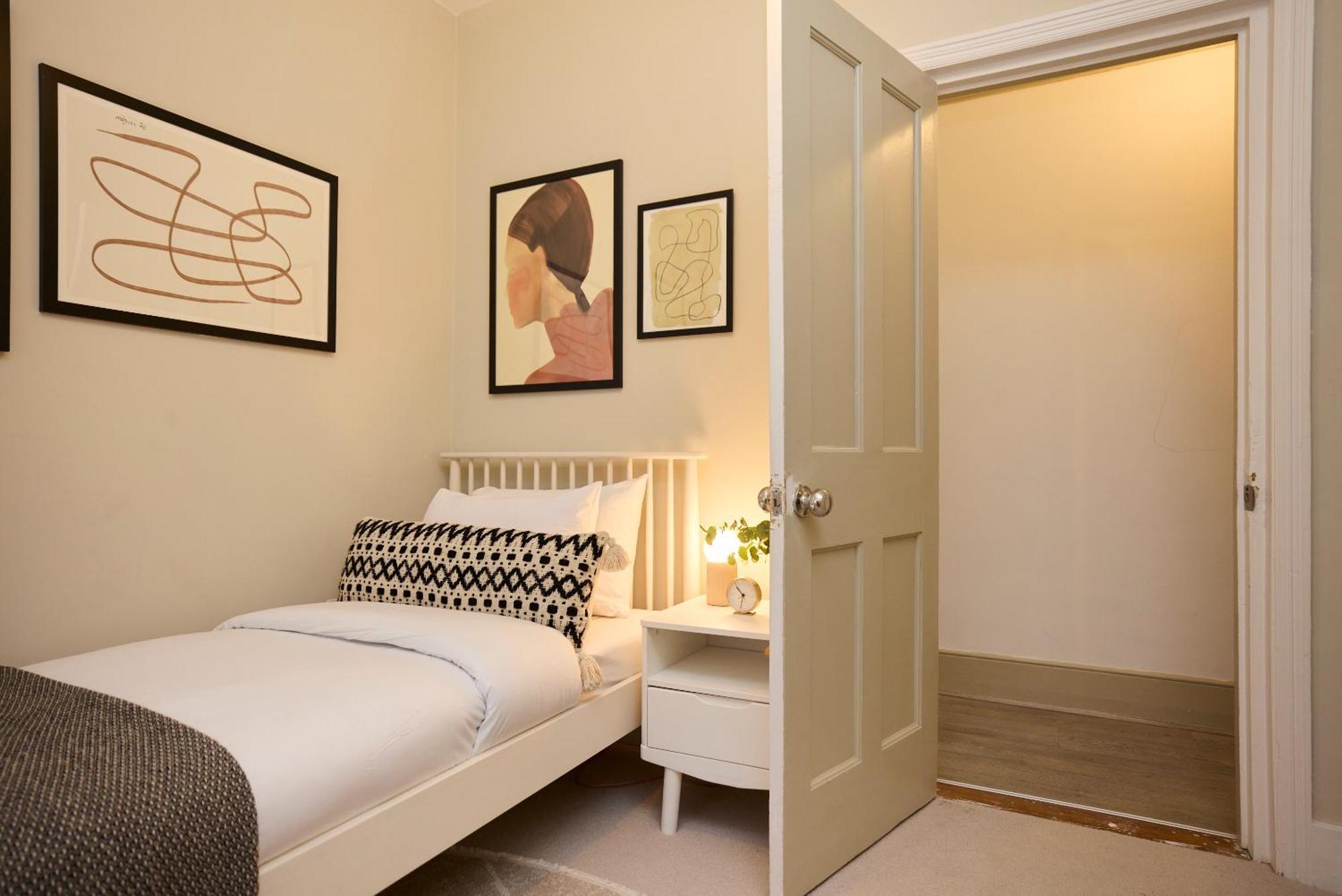 The Furness Hideout - Charming 2bdr Flat With Garden * Londra